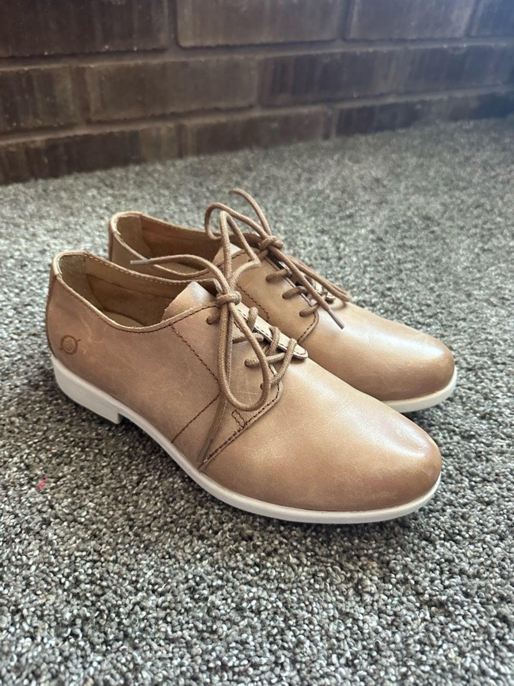 Børn Leather Oxford Loafers Tan Beige 6.5 Like New Academic Minimalist